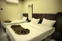 Hotel Bansi Palace - 2-Star