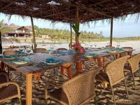 Casa Kundavi Beach Front Paradise - Homestays
