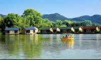 Wanzai County Guanhu Chinese Inn - 2-Star