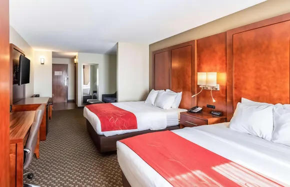 埃斯卡諾巴舒適套房酒店