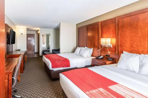 Comfort Suites Hôtels à : Wells Township