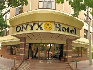 Отель Onyx
