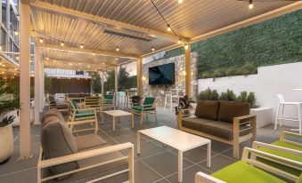 Killara Hotel & Suites