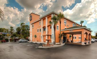 Days Inn & Suites by Wyndham Bonita Springs North Naples