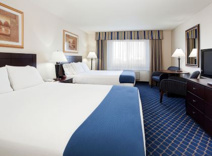 Holiday Inn Express & Suites Torrington