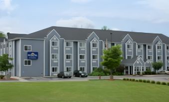 Microtel Inn & Suites by Wyndham Uncasville Casino Area