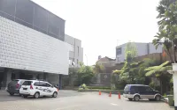 Hotel Cemerlang - parking