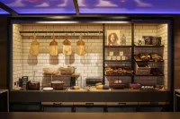 Moxy Paris Charles de Gaulle Airport - breakfast
