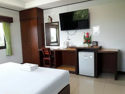 Fa Prao Fon Hotel Hotel in zona Wat Lam Choeng Krai