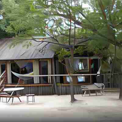 Sindabezi Island Camp Hotel Exterior