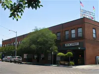 Hotel Burgess
