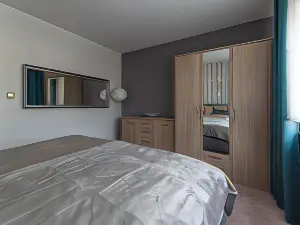 Schöne Lichtdurchflutete Ferienwohnung Mit Balkon