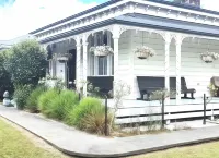 Pheasant Lodge Hotels in Paparoa