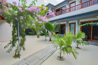 Sunny Breeze View Hotels in Ellaidhoo