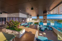 Peninsular Gold Coast Hotel a Carrara