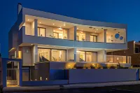 Dia's Blue 8 Bedrooms Seafront Villa