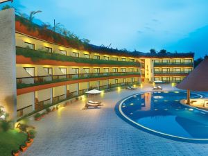 Uday Suites - the Airport Hotel