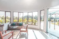 Nemuru Villa Ubud Anyer فنادق في أنيار