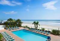 Days Inn by Wyndham Daytona Oceanfront - parking