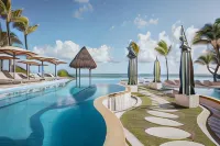 Ambre Mauritius - Pool