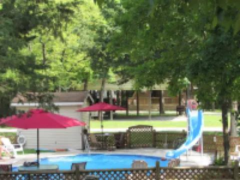 M酒吧度假村及營地