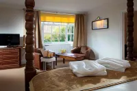 The Chequers Hotel