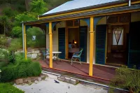 Tizzana Winery Bed and Breakfast - Bed and Breakfasts