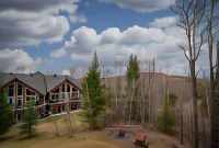 Elkwater Lake Lodge and Resort