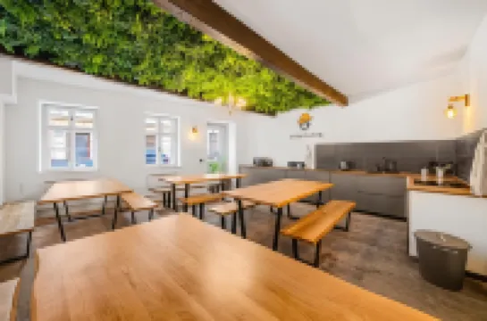 ชตาดแฟ้ฟ - ชิค โฮสเทล VIE