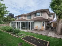 Fraser River Richmond Bed and Breakfast Отели в г. Ричмонд