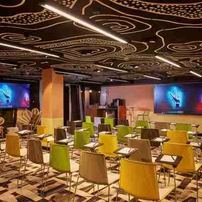 Mama Shelter Dijon Dining/Meeting Rooms