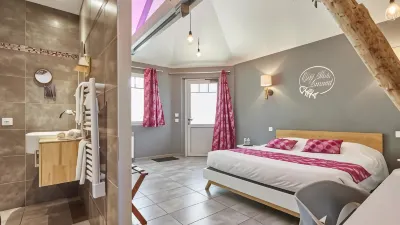 Hotel Restaurant la Pêcherie - le Manoir d'à coté - les 5 Ruches -Logis hôtels Отели в г. Курсёль-Сюр-Мер