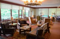 Overlook Lodge and Stone Cottages at Bear Mountain Hotel a Peekskill