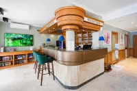 Holiday Club Apartman Hotel - 3-Star