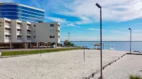 Water View*Ideal Location*Pool