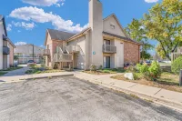 Eastlake Suites Hotel & Conference Center by OYO Urbana Hotels in Cunningham Township