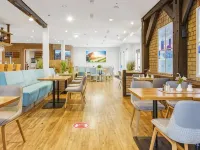 Hotel Kreuzer Hotels near Cranz