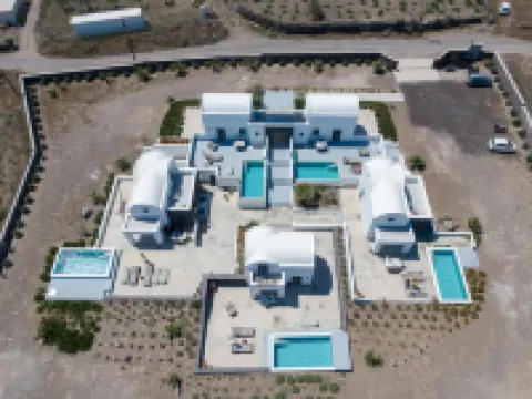 Oia Kissiri - Private Pool Villas Hotels in Finikia