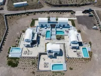 Oia Kissiri - Private Pool Villas Hôtels à : Finikia