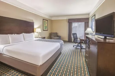La Quinta Inn & Suites by Wyndham Bay City Hôtels à : Bay City