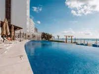 Ocean Dream Cancun by GuruHotel Hotels near Playa Chac Mool