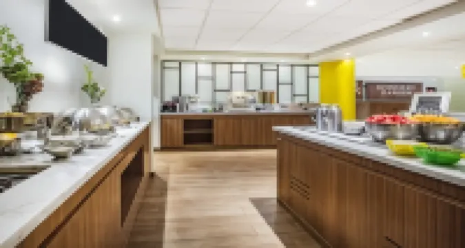 温德姆花園北蒙特雷酒店