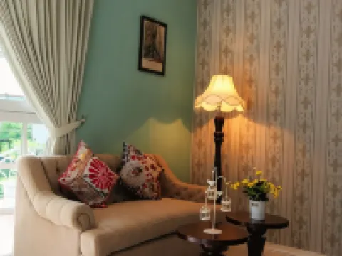 Omah Madam Bed & Breakfast Hotels in Banyumanik