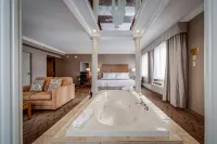 Monte Carlo Inn Vaughan Suites - Hot Tub