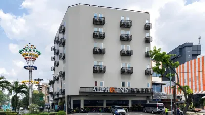 Alpha Inn Hotels in Petisah Tengah