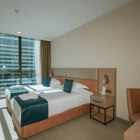 New Wave Hotel