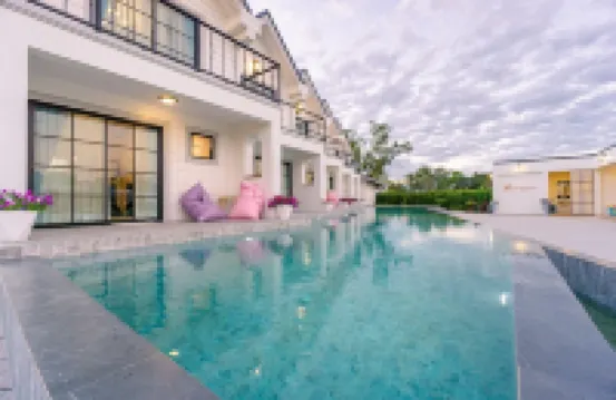 ดิ ออทัมน์ ครีก เชียงราย