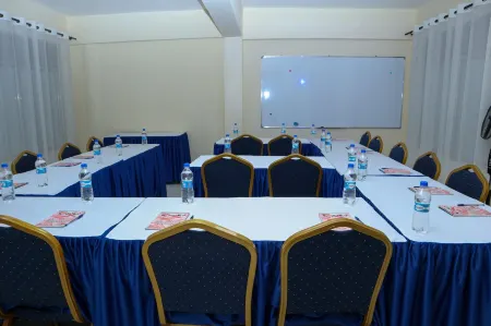 Hotel Cavallino Отели в г. Какамега