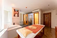 Huong Viet Hotel Quy Nhon - Beachfront - spa