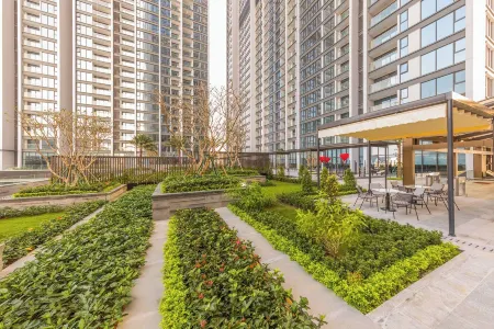 Luxury Apartment in Vinhomes Metropolis